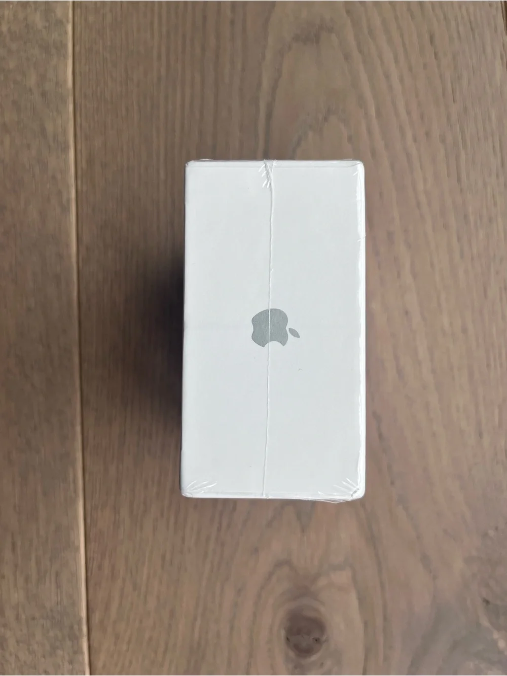 Apple Wireless Earbuds in White with Charging Case